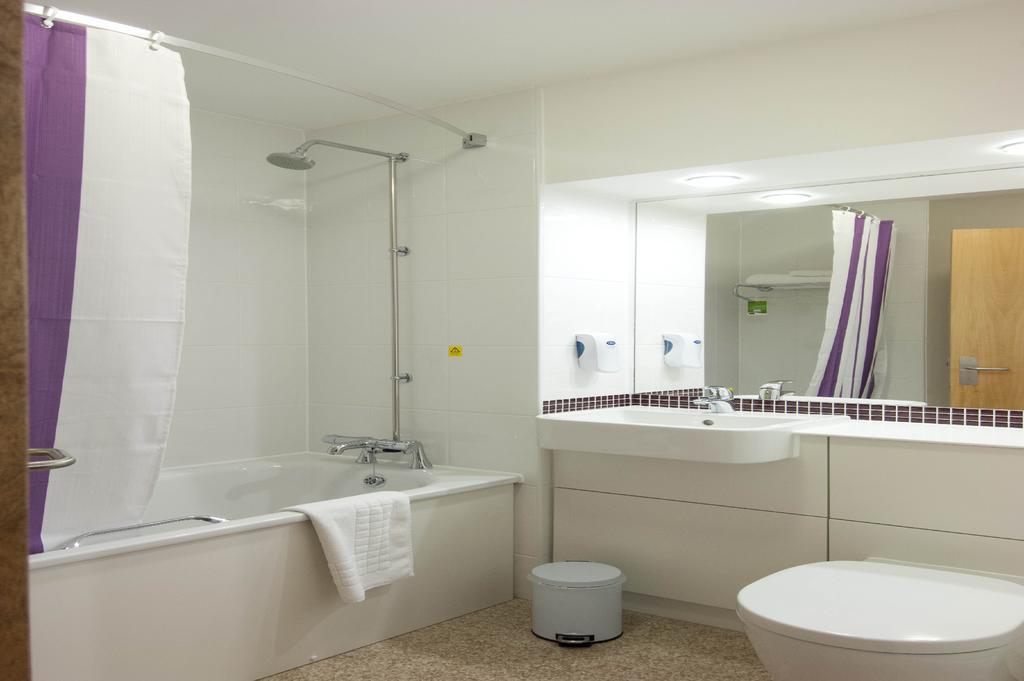 Premier Inn Newcastle Team Valley เกทส์เฮด ภายนอก รูปภาพ