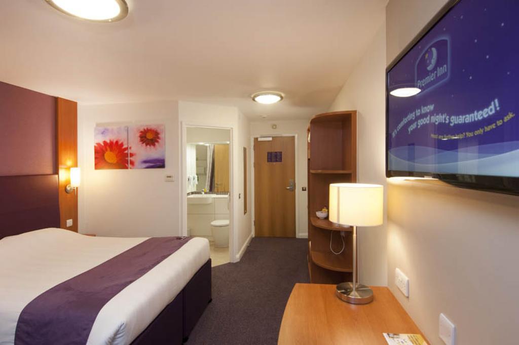 Premier Inn Newcastle Team Valley เกทส์เฮด ภายนอก รูปภาพ